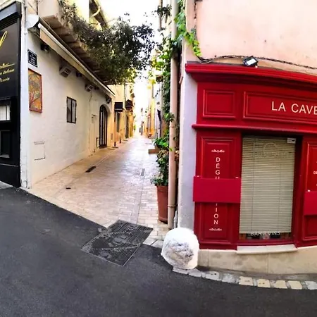 Beautifully Bright In Old Town *