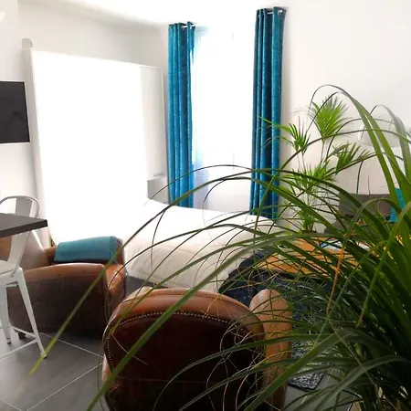 Apartment Beautifully Bright In Old Town